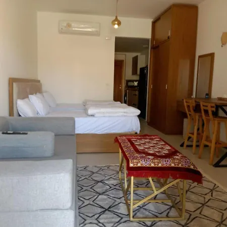 Nadira Sea View